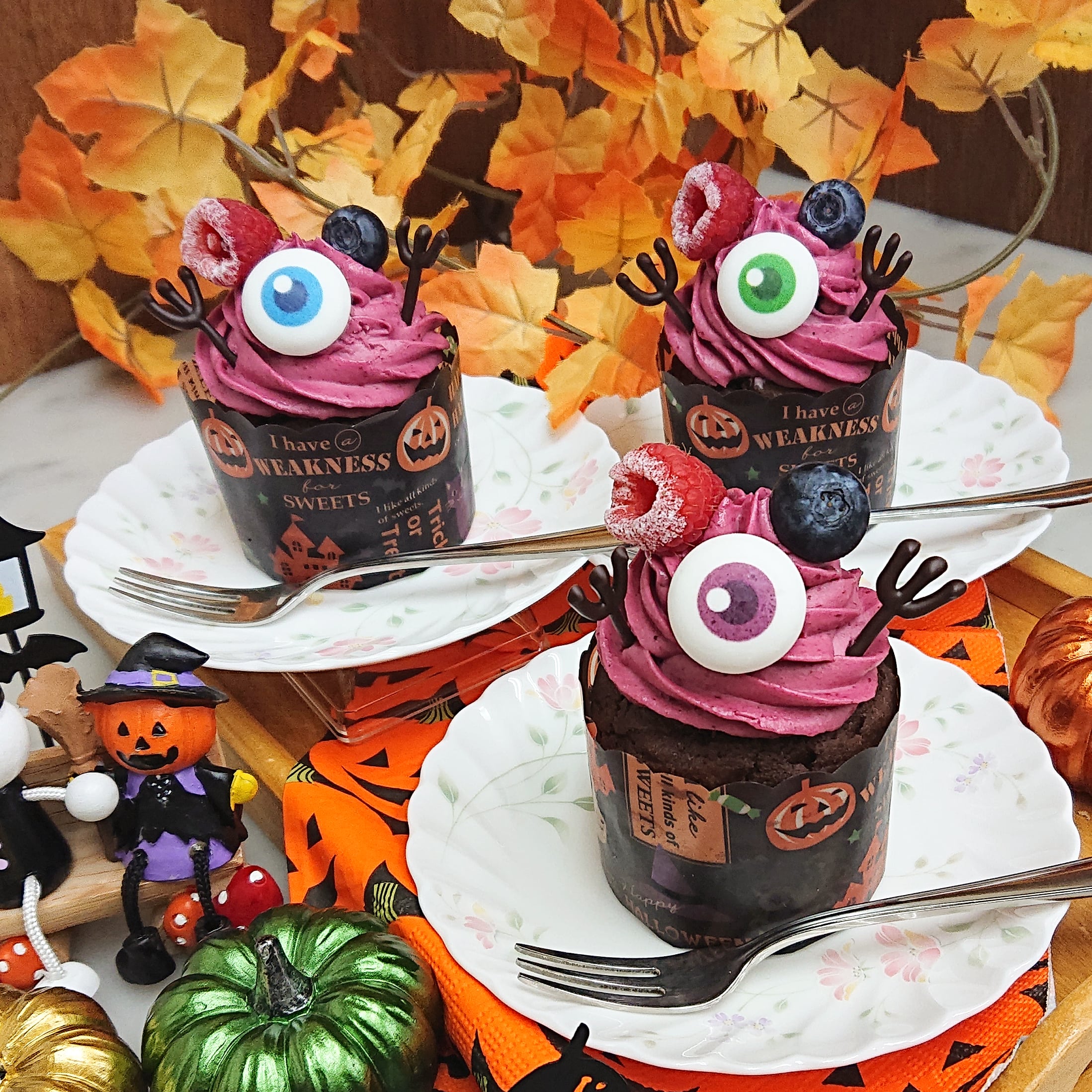 lady weird megハロウィン道化師デザイン皿セット レディ ウィアード lady weird megハロウィン道化師デザイン皿セット レディ ウィアード